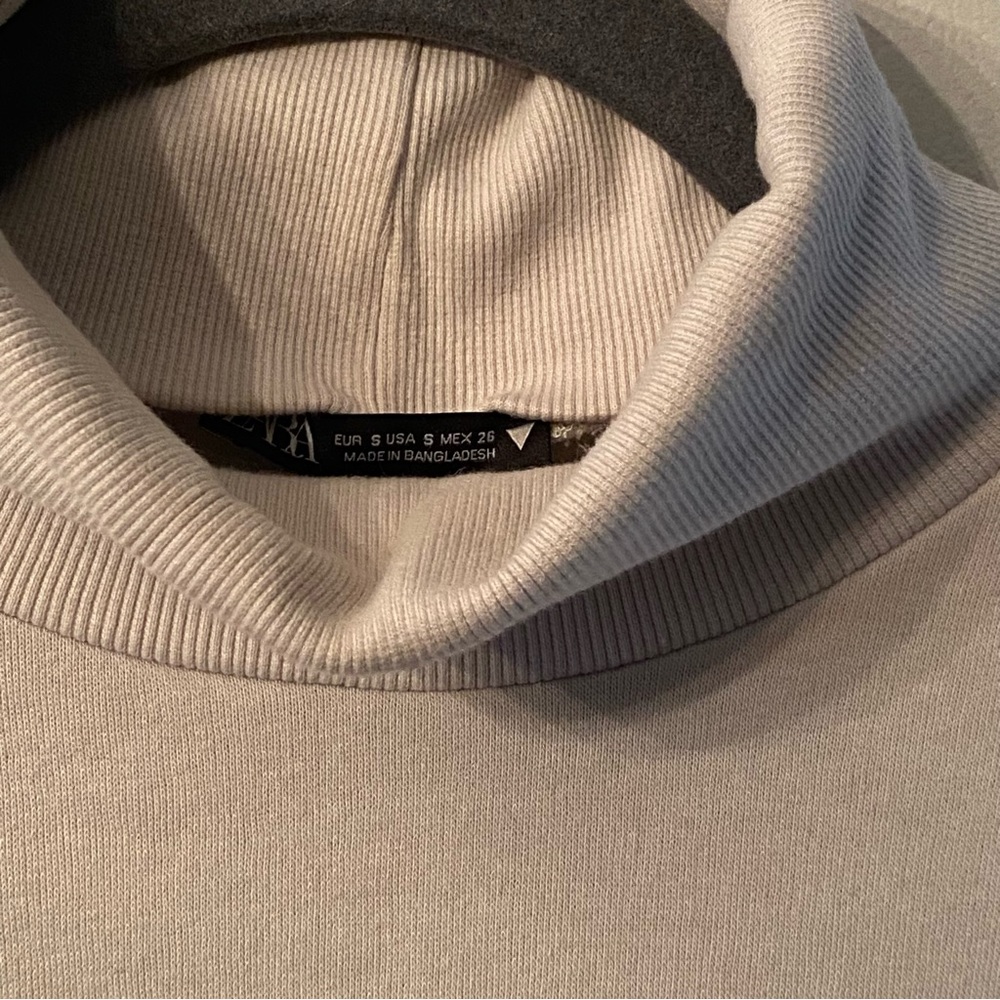 Zara Minimalistic Matching Set - Picture 5 of 10